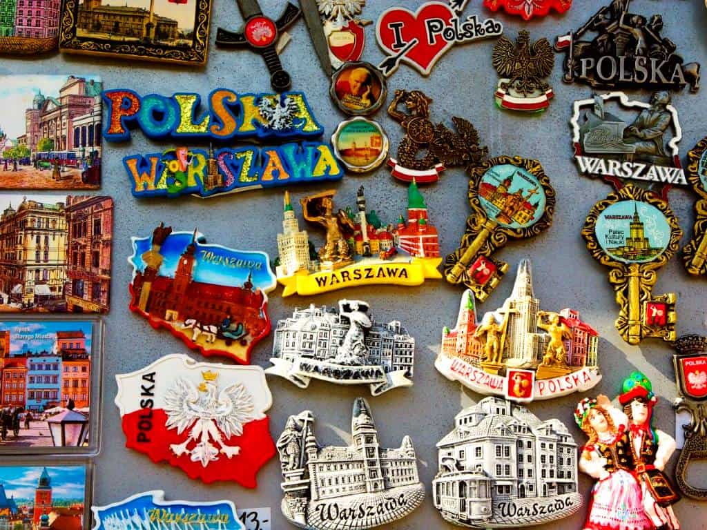 warsaw-travel-tips-magnets-to-buy