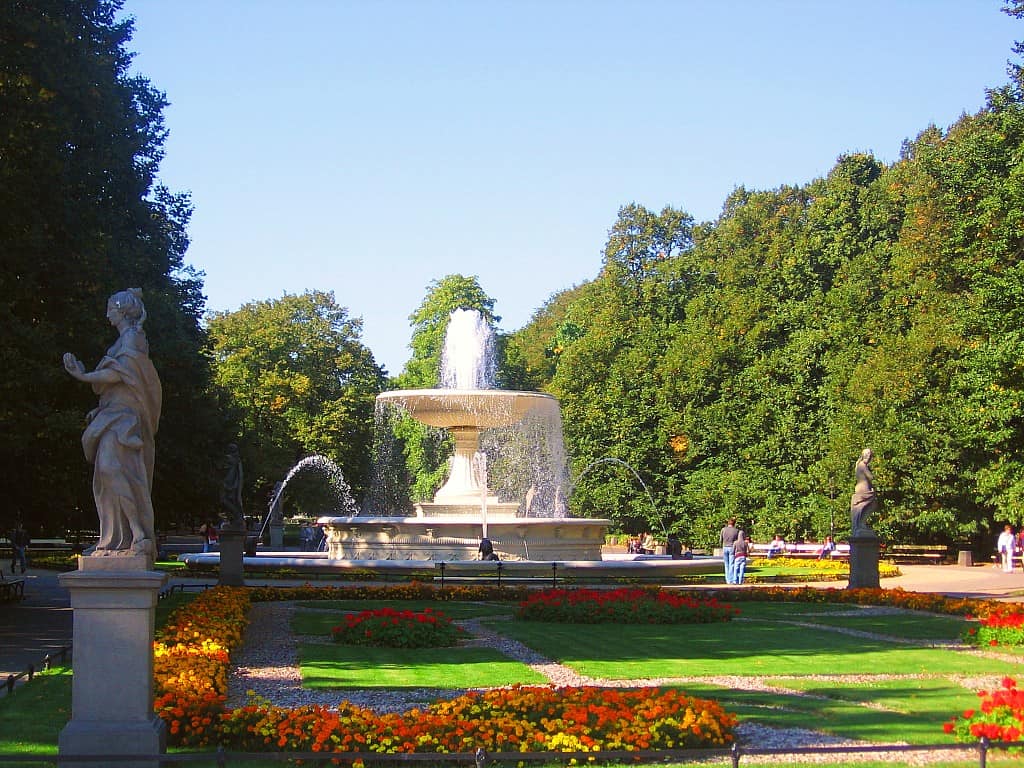 fountain-in-the-park