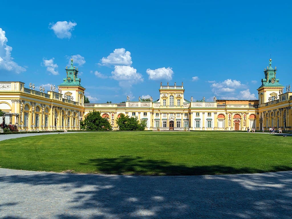 palace in wilanow the front