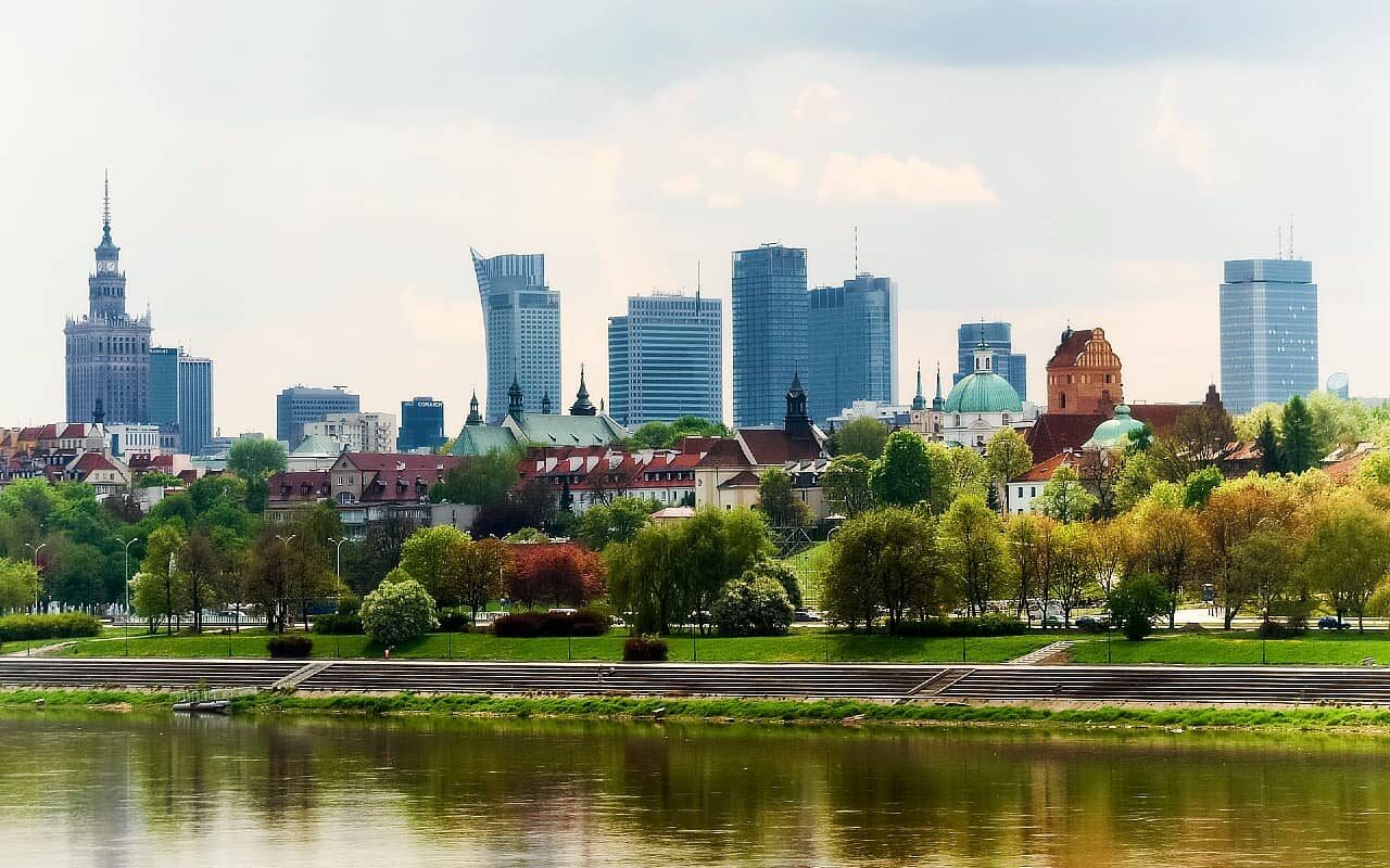 warsaw-panoramic-view-from-the-21st-century